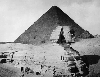Die Sphinx und die Pyramide von Cheops - Die Große Pyramide